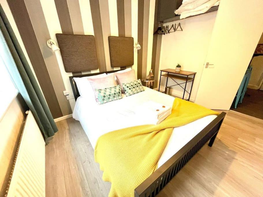 Serene And Cozy 1-Bedroom House With Parking CBG Eksteriør bilde