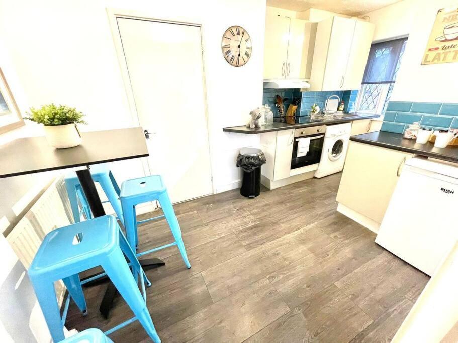 Serene And Cozy 1-Bedroom House With Parking CBG Eksteriør bilde