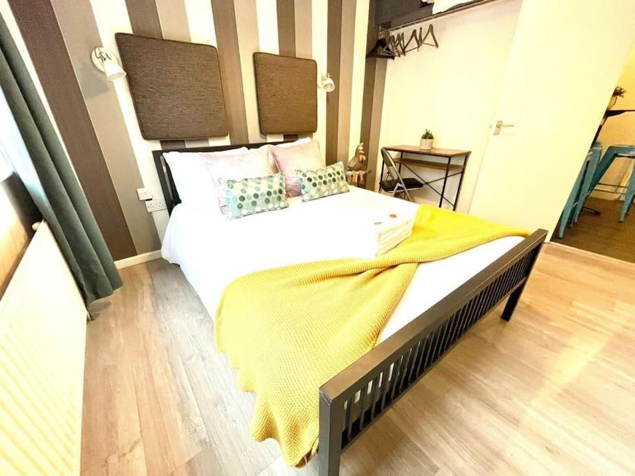 Serene And Cozy 1-Bedroom House With Parking CBG Eksteriør bilde