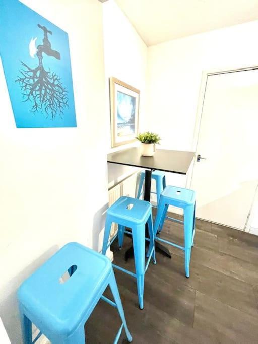 Serene And Cozy 1-Bedroom House With Parking CBG Eksteriør bilde